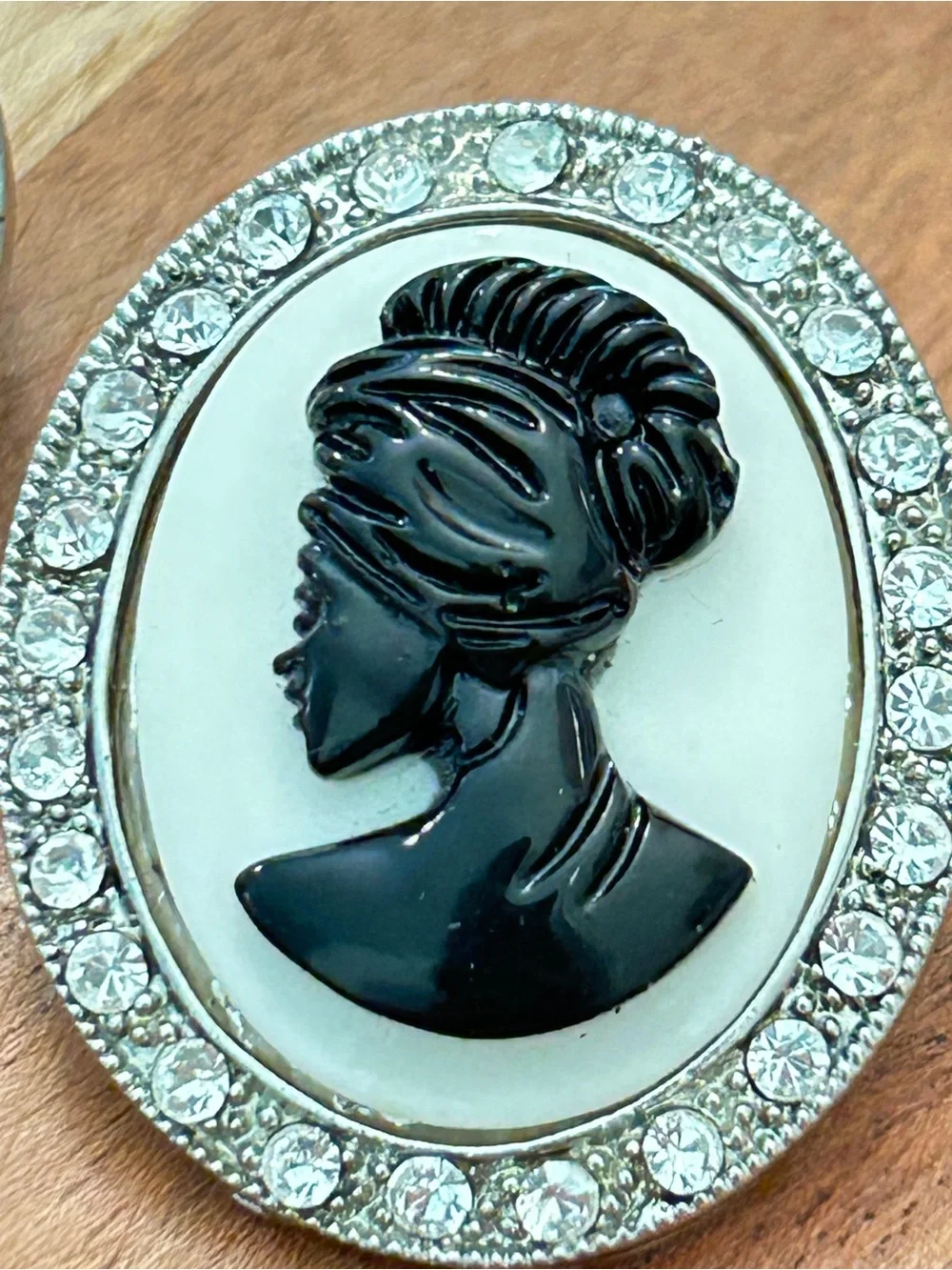 N/A elegant black